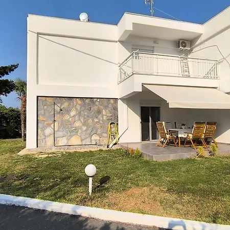 Kynthia's House *