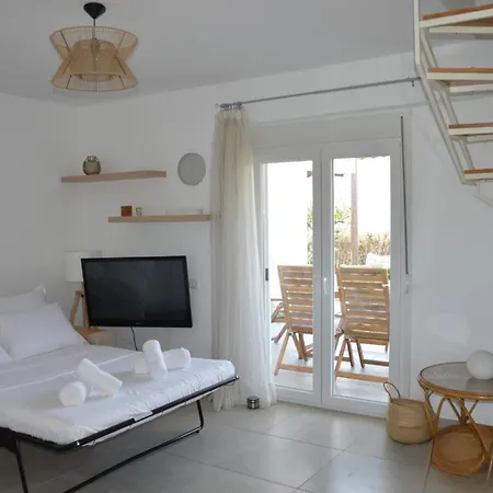 Holiday home Kynthia's House *