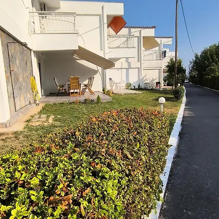 Holiday home Kynthia's House Kalyves Polygyrou